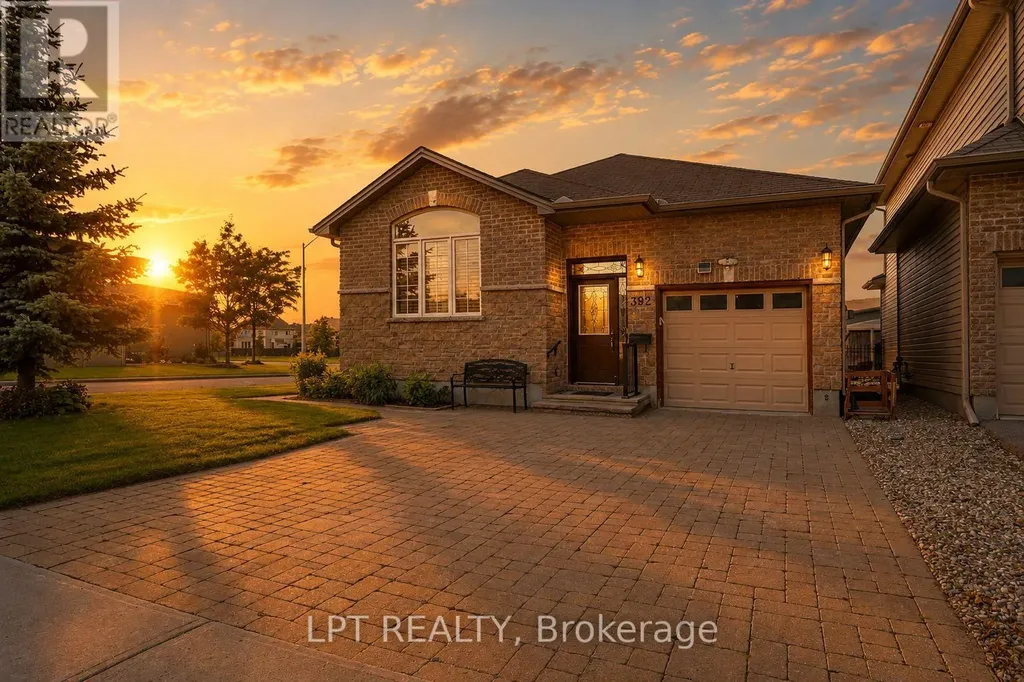 392 Bamburgh Way Ottawa ON K2J 6A6