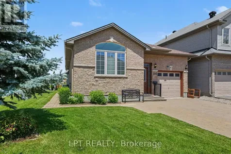 392 Bamburgh Way Ottawa ON K2J 6A6