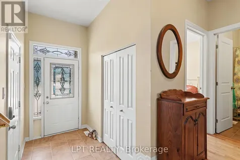 392 Bamburgh Way Ottawa ON K2J 6A6