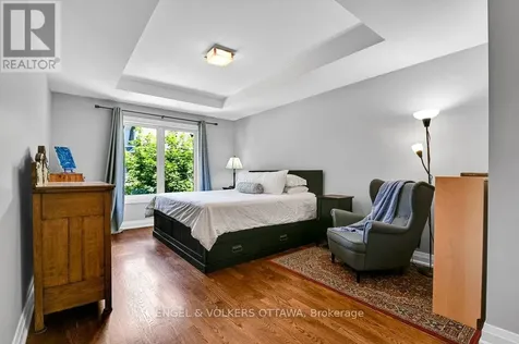 331 Duncairn Avenue Ottawa ON K1Z 7H1