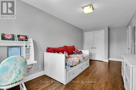 331 Duncairn Avenue Ottawa ON K1Z 7H1