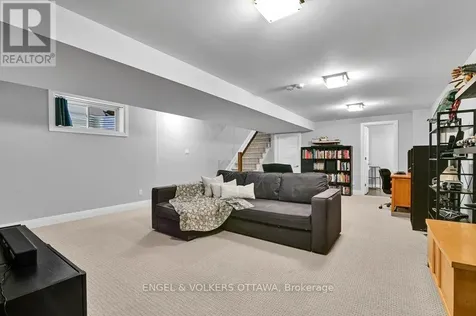 331 Duncairn Avenue Ottawa ON K1Z 7H1