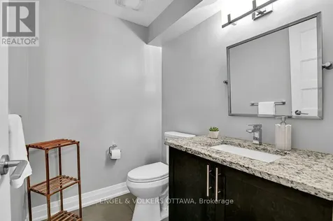 331 Duncairn Avenue Ottawa ON K1Z 7H1