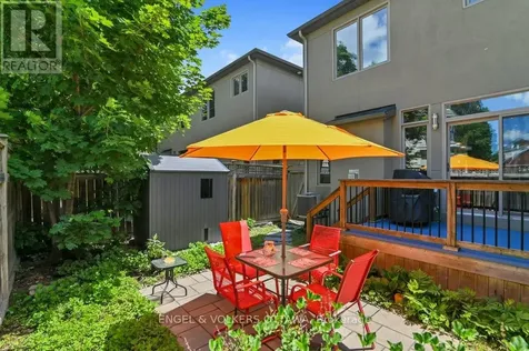 331 Duncairn Avenue Ottawa ON K1Z 7H1