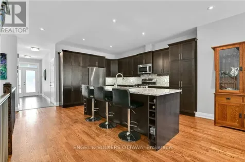 331 Duncairn Avenue Ottawa ON K1Z 7H1