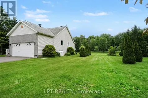 3898 Etienne Road Ottawa ON K0A 3E0