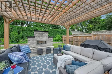 1099 Minnetonka Road Ottawa ON K2C 2T8