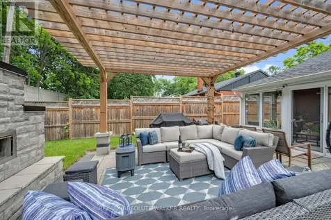 1099 Minnetonka Road Ottawa ON K2C 2T8