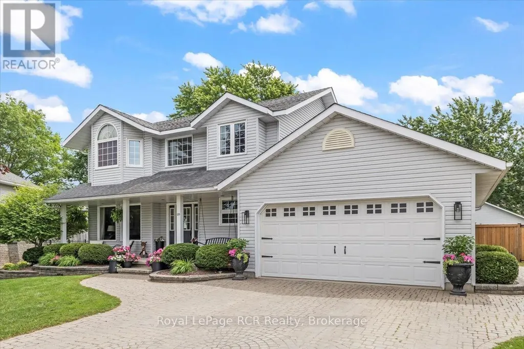 235 4th Street Crescent Hanover ON N4N 3S2