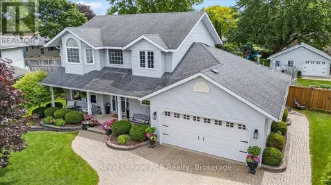 235 4th Street Crescent Hanover ON N4N 3S2