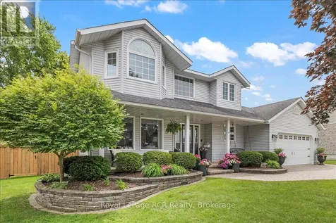 235 4th Street Crescent Hanover ON N4N 3S2