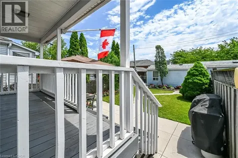 184 London Street North Hamilton ON L8H 4C2