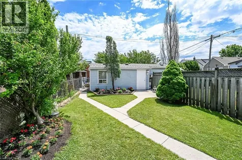 184 London Street North Hamilton ON L8H 4C2