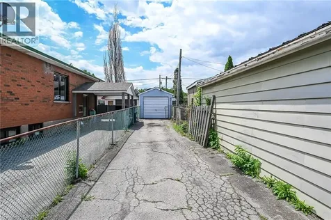 184 London Street North Hamilton ON L8H 4C2