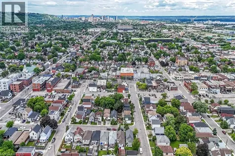 184 London Street North Hamilton ON L8H 4C2