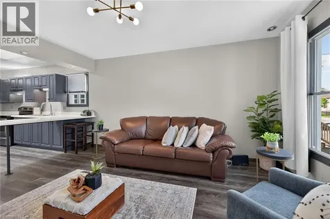 184 London Street North Hamilton ON L8H 4C2