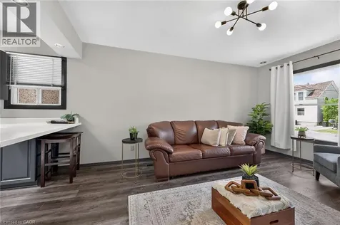 184 London Street North Hamilton ON L8H 4C2
