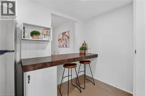 39 Beechwood Avenue Hamilton ON L8L 2S5