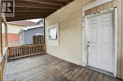 39 Beechwood Avenue Hamilton ON L8L 2S5