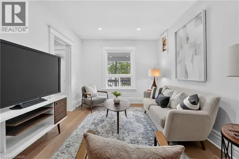39 Beechwood Avenue Hamilton ON L8L 2S5