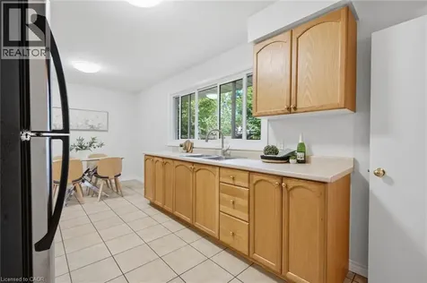 19 Taylor Avenue Cambridge ON N1R 5M1