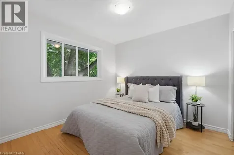 19 Taylor Avenue Cambridge ON N1R 5M1