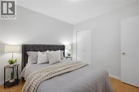 19 Taylor Avenue Cambridge ON N1R 5M1