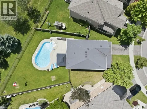 240 Emick Drive Hamilton ON L9K 0E1