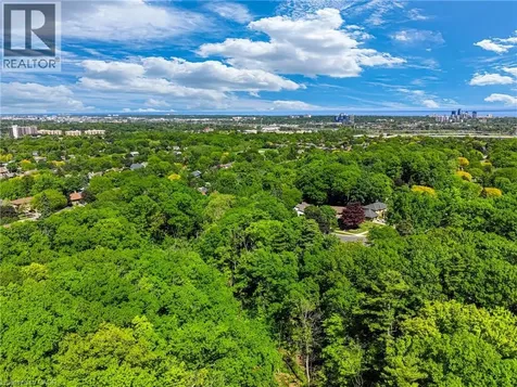 1145 Forestvale Drive Burlington ON L7P 3G6