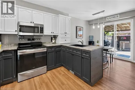 5137 Hawthorn Drive Lincoln ON L3J 0J6