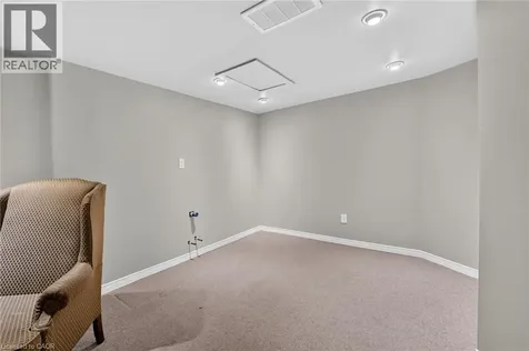 5137 Hawthorn Drive Lincoln ON L3J 0J6