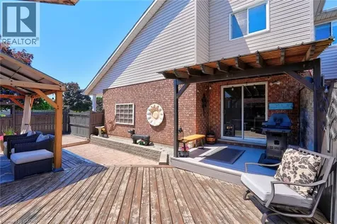 5137 Hawthorn Drive Lincoln ON L3J 0J6