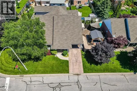 5137 Hawthorn Drive Lincoln ON L3J 0J6