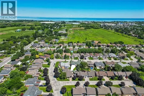 5137 Hawthorn Drive Lincoln ON L3J 0J6