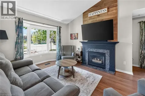 5137 Hawthorn Drive Lincoln ON L3J 0J6