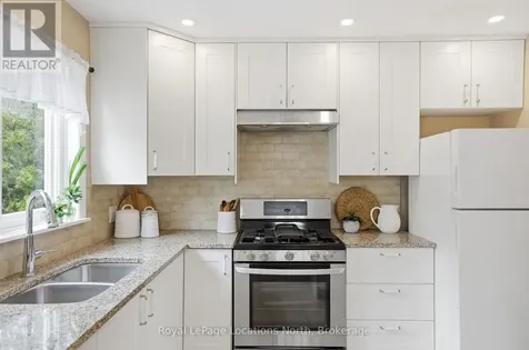 27 York Street Collingwood ON L9Y 3Z1