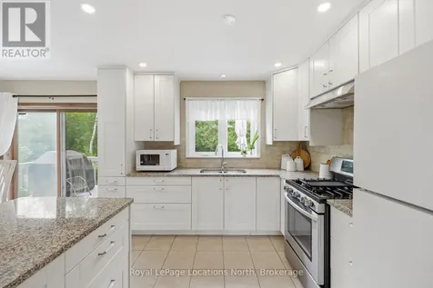 27 York Street Collingwood ON L9Y 3Z1