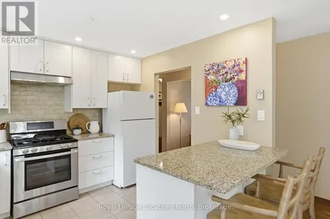 27 York Street Collingwood ON L9Y 3Z1