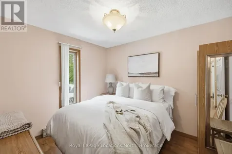 27 York Street Collingwood ON L9Y 3Z1