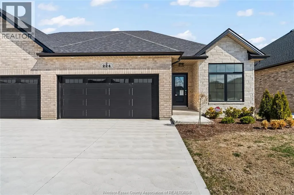 224 Mclellan Avenue Amherstburg ON N9V 0H1