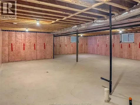 224 Mclellan Avenue Amherstburg ON N9V 0H1