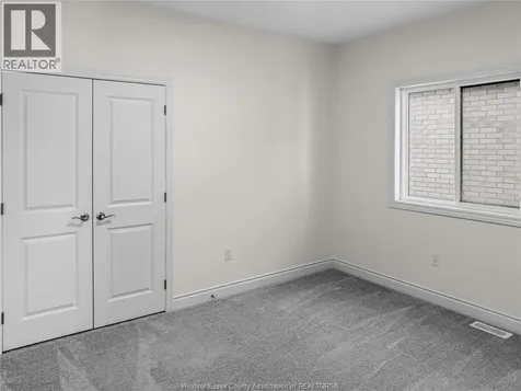 224 Mclellan Avenue Amherstburg ON N9V 0H1