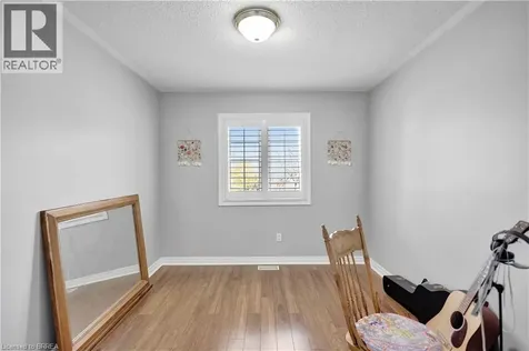 120 Beddoe Drive Hamilton ON L8P 4Z4