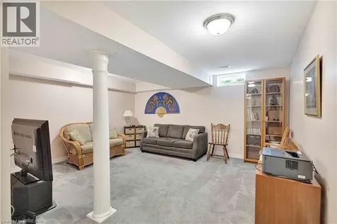 120 Beddoe Drive Hamilton ON L8P 4Z4