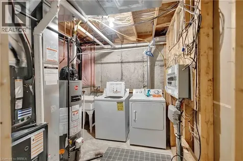 120 Beddoe Drive Hamilton ON L8P 4Z4