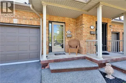 120 Beddoe Drive Hamilton ON L8P 4Z4