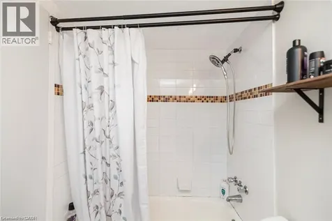 15 Albright Road Hamilton ON L8K 5J2