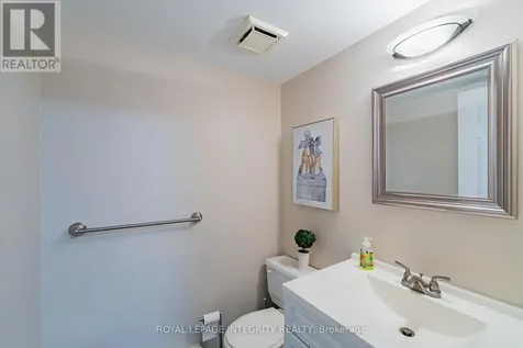 222 Russell Avenue Ottawa ON K1N 7X5