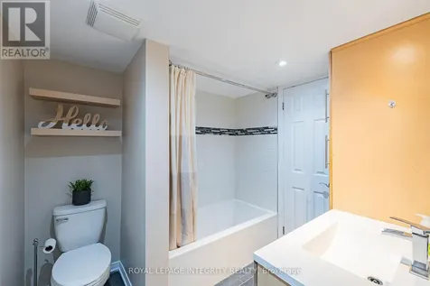 222 Russell Avenue Ottawa ON K1N 7X5