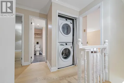 222 Russell Avenue Ottawa ON K1N 7X5